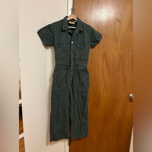 BBP short sleeve petite jumpsuit in emerald green size S/M *READ DESCRIPTION*